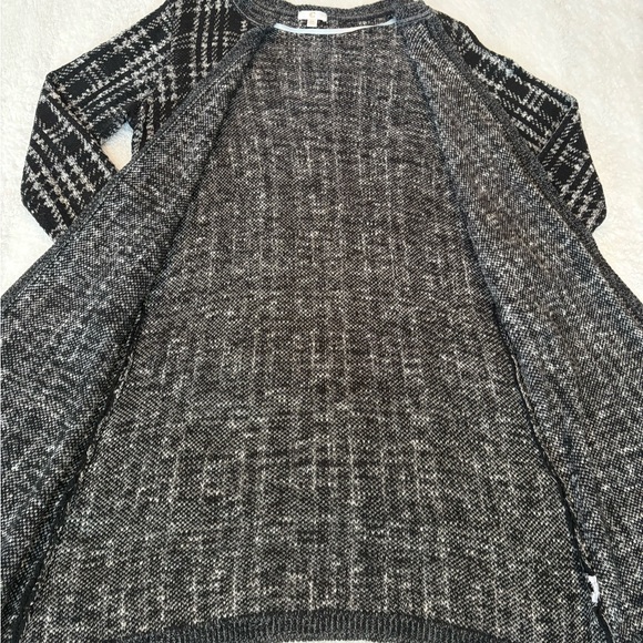 C Apparel Plaid Open-Front Longline Cardigan Sweater - Size Medium - Picture 4 of 12